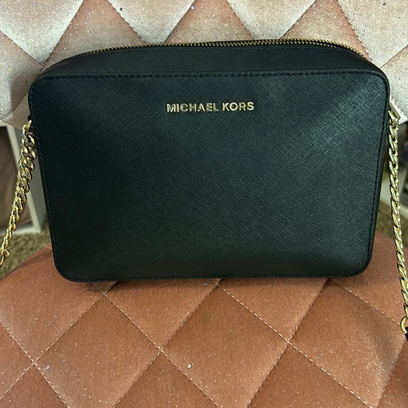 MICHAEL Michael Kors Handbags - Michael Kors Jet Set Large Saffiano Leather Crossbody Bag